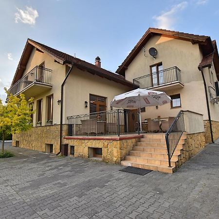 Hotel Radzewice Exterior photo